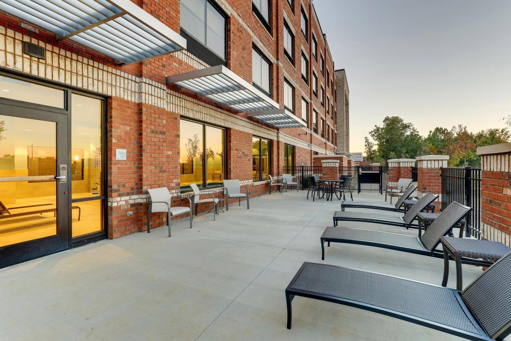 Holiday Inn Express Holly Springs - Raleigh Area By Ihg Экстерьер фото